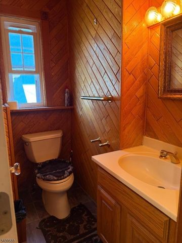 62 Shephard Ave, Newark City, NJ 07112