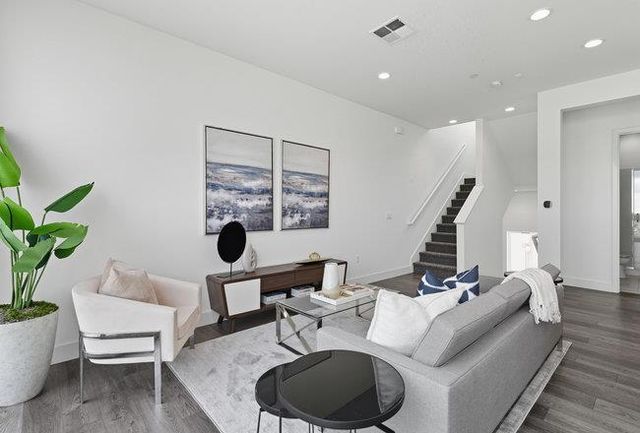 142 Coronado Avenue, Alameda, CA 94501