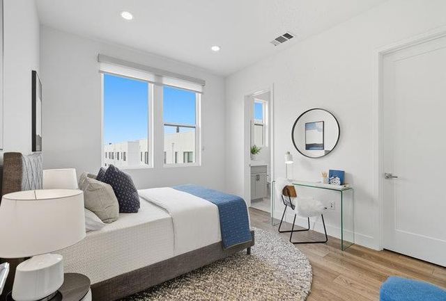 142 Coronado Avenue, Alameda, CA 94501