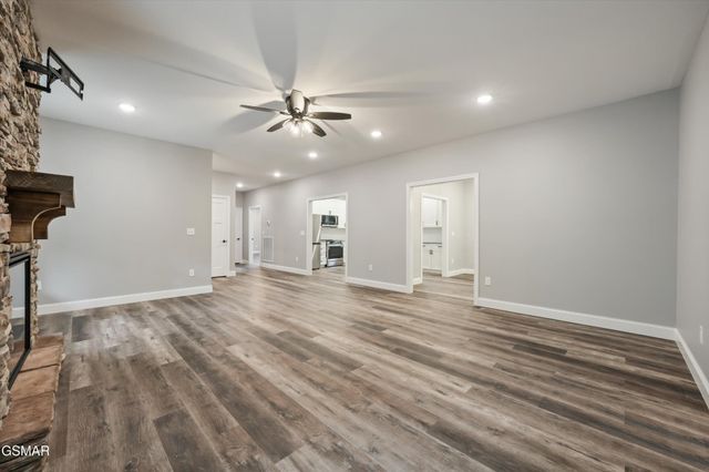 1963 Lee Proffitt Way, Sevierville, TN 37876