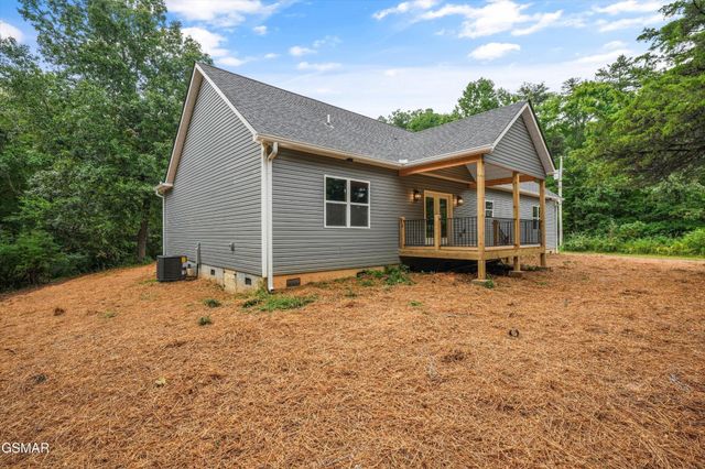 1963 Lee Proffitt Way, Sevierville, TN 37876