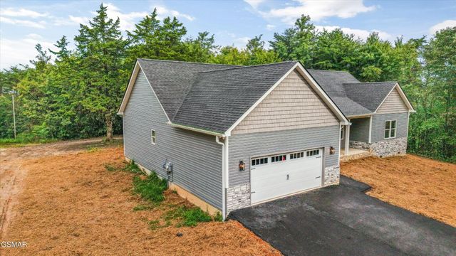 1963 Lee Proffitt Way, Sevierville, TN 37876