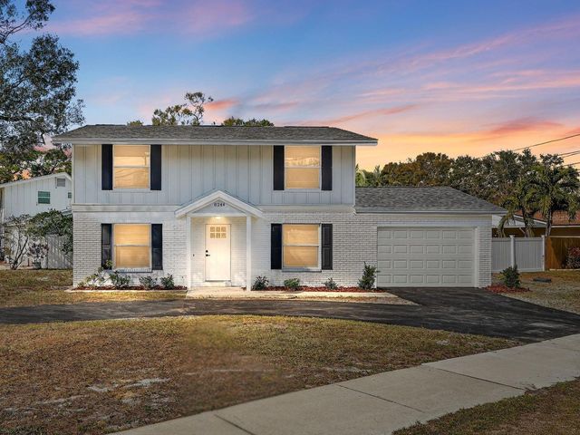 8244 125TH STREET, Seminole, FL 33772