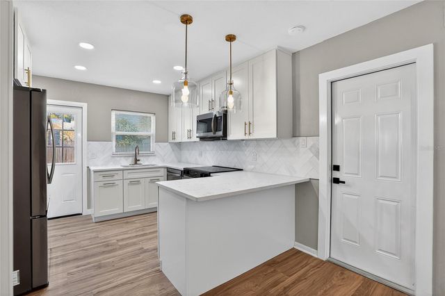 8244 125TH STREET, Seminole, FL 33772