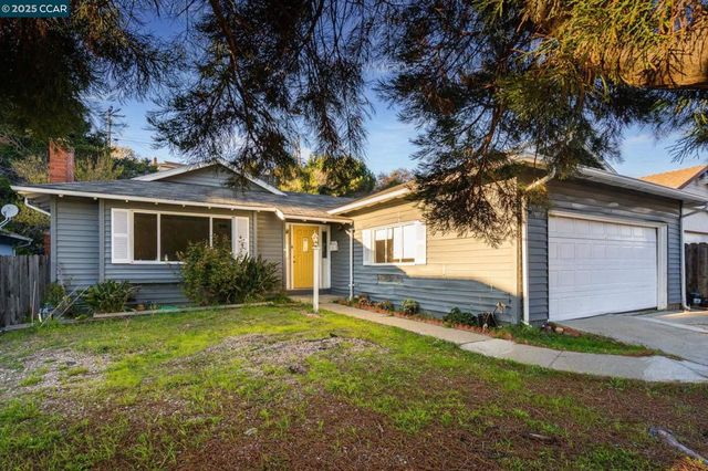 2901 Canterbury Dr, Richmond, CA 94806