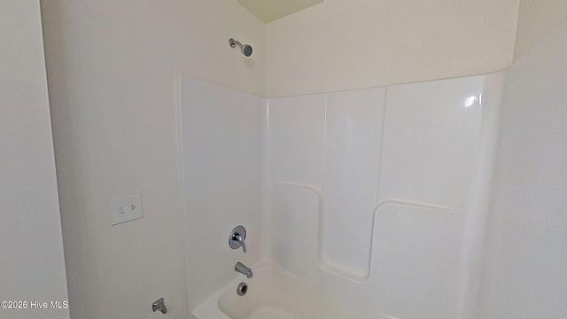 812 S 5th Avenue, Wilmington, NC 28401