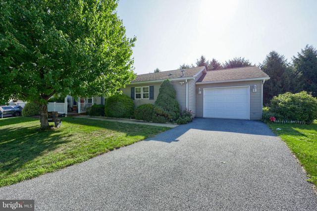 110 HOMESTEAD DR, Stevens, PA 17578