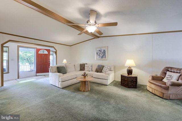 110 HOMESTEAD DR, Stevens, PA 17578