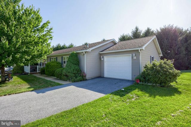 110 HOMESTEAD DR, Stevens, PA 17578