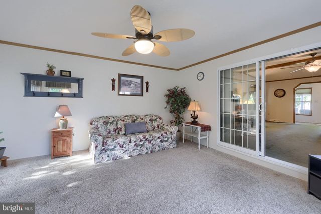 110 HOMESTEAD DR, Stevens, PA 17578