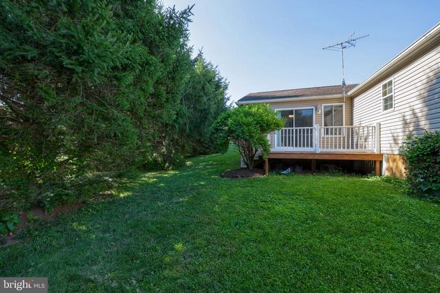110 HOMESTEAD DR, Stevens, PA 17578