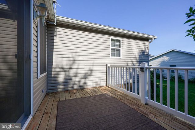 110 HOMESTEAD DR, Stevens, PA 17578