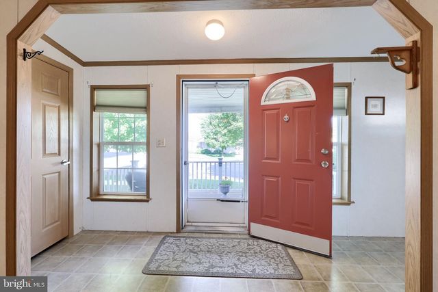 110 HOMESTEAD DR, Stevens, PA 17578