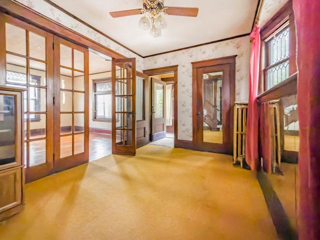 417 4th Avenue NE, Minneapolis, MN 55413