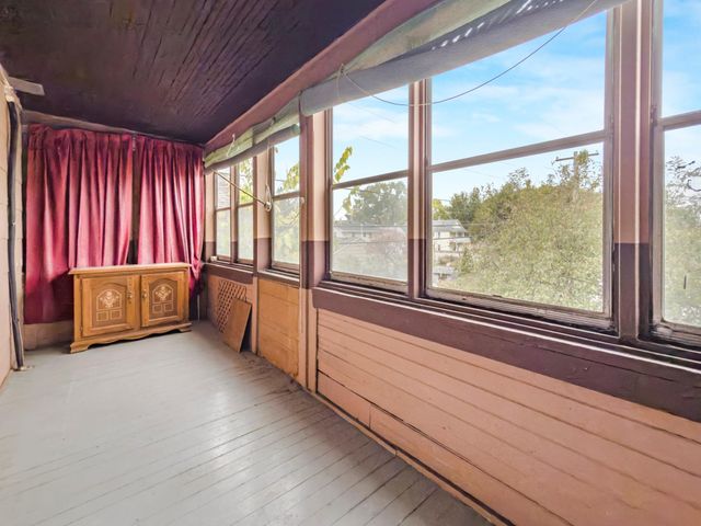 417 4th Avenue NE, Minneapolis, MN 55413