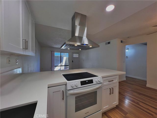 3032 Associated Road 79, Fullerton, CA 92835