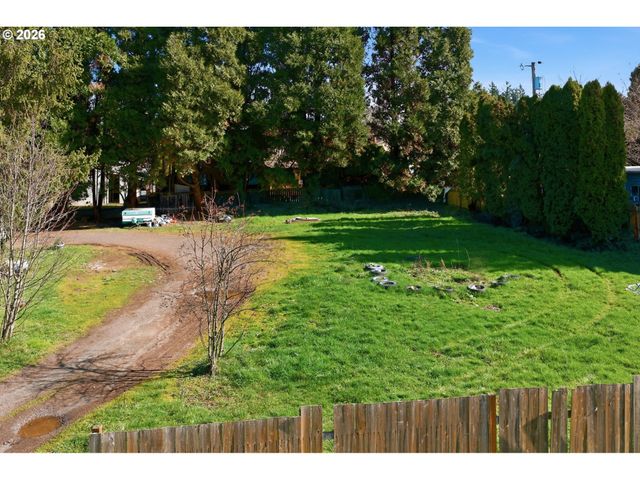 21260 Se Stark St, Gresham, OR 97030