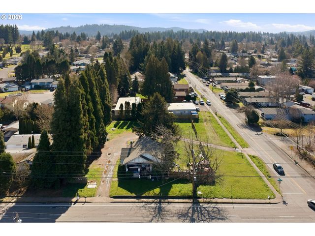 21260 Se Stark St, Gresham, OR 97030