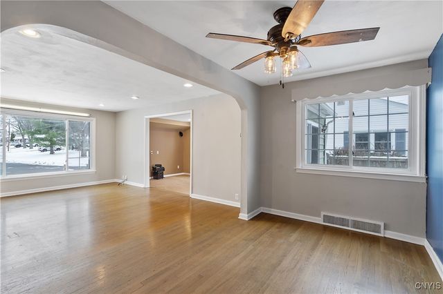 128 Traister Drive, Salina, NY 13088