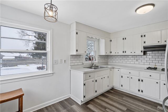 128 Traister Drive, Salina, NY 13088