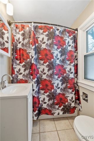 128 Traister Drive, Salina, NY 13088