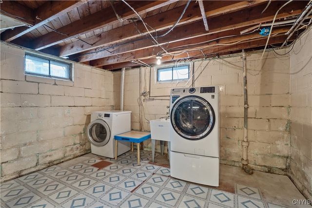 128 Traister Drive, Salina, NY 13088