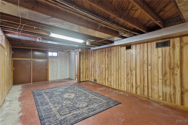 128 Traister Drive, Salina, NY 13088