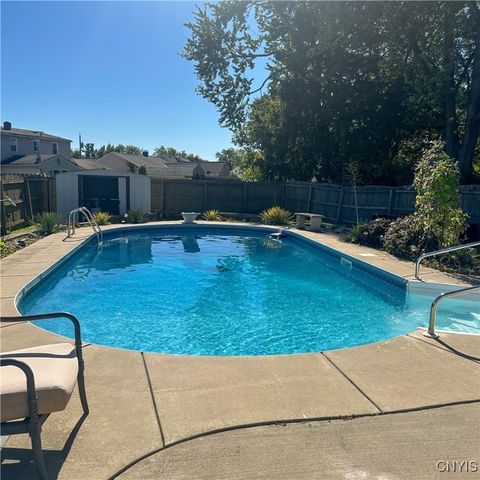 128 Traister Drive, Salina, NY 13088