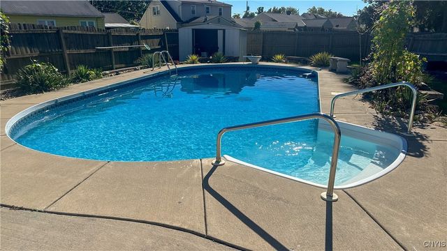 128 Traister Drive, Salina, NY 13088