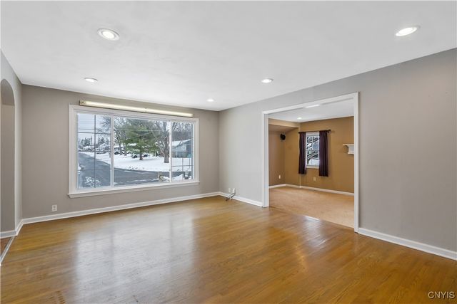 128 Traister Drive, Salina, NY 13088