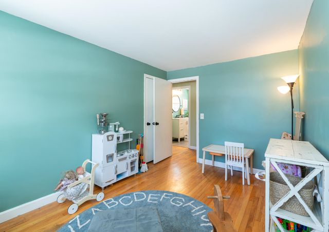 24 Sanborn Drive, Nashua, NH 03063