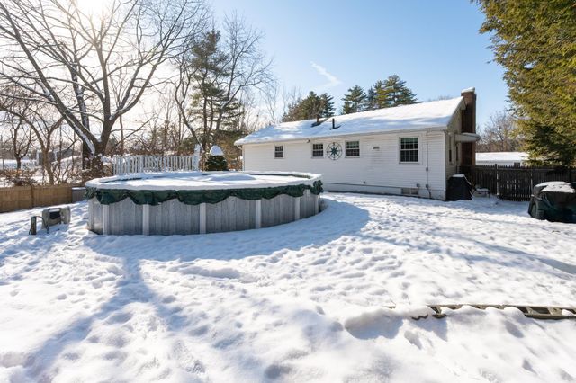 24 Sanborn Drive, Nashua, NH 03063