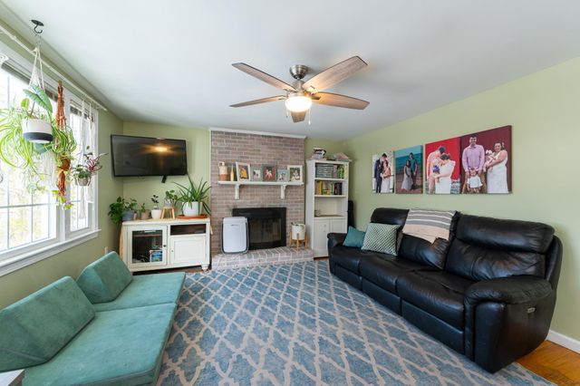 24 Sanborn Drive, Nashua, NH 03063