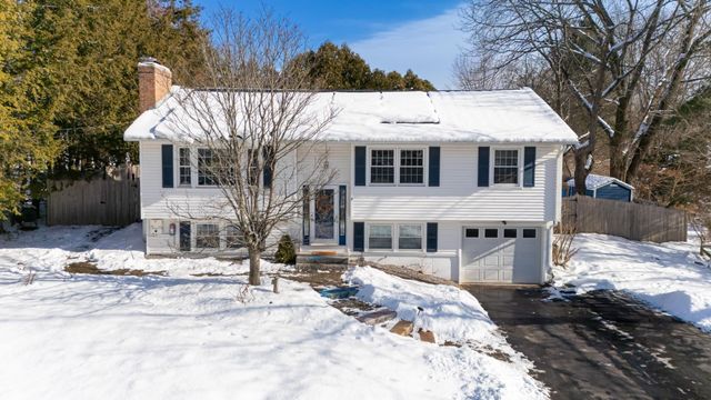 24 Sanborn Drive, Nashua, NH 03063