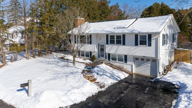24 Sanborn Drive, Nashua, NH 03063
