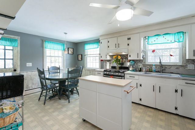 24 Sanborn Drive, Nashua, NH 03063