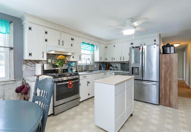 24 Sanborn Drive, Nashua, NH 03063