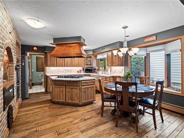 13730 Arrowhead Trail, Middleburg Heights, OH 44130