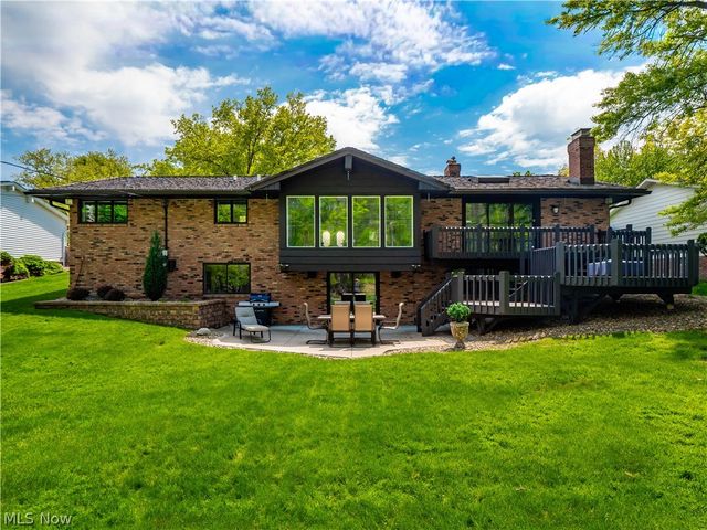 13730 Arrowhead Trail, Middleburg Heights, OH 44130