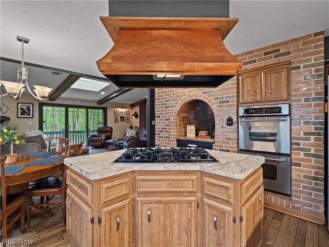 13730 Arrowhead Trail, Middleburg Heights, OH 44130