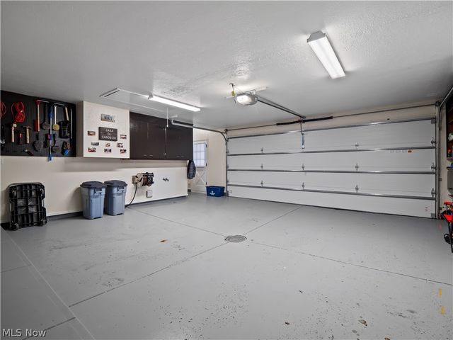 13730 Arrowhead Trail, Middleburg Heights, OH 44130