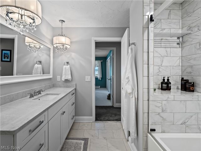 13730 Arrowhead Trail, Middleburg Heights, OH 44130