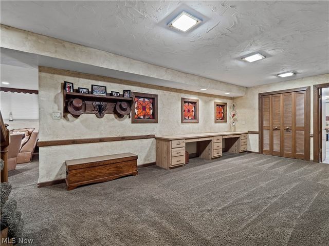 13730 Arrowhead Trail, Middleburg Heights, OH 44130