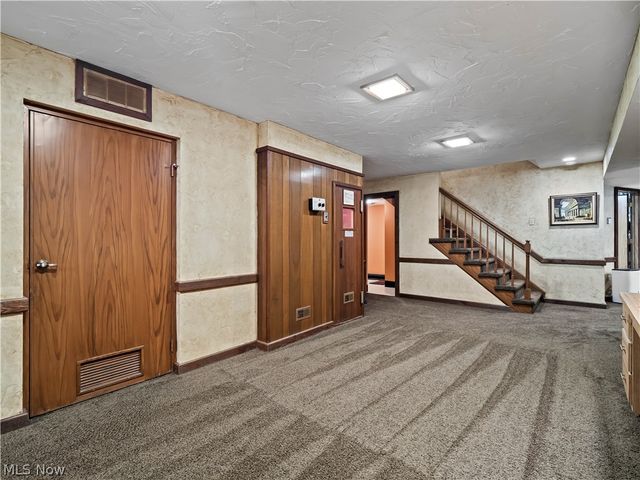 13730 Arrowhead Trail, Middleburg Heights, OH 44130