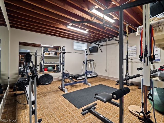 13730 Arrowhead Trail, Middleburg Heights, OH 44130