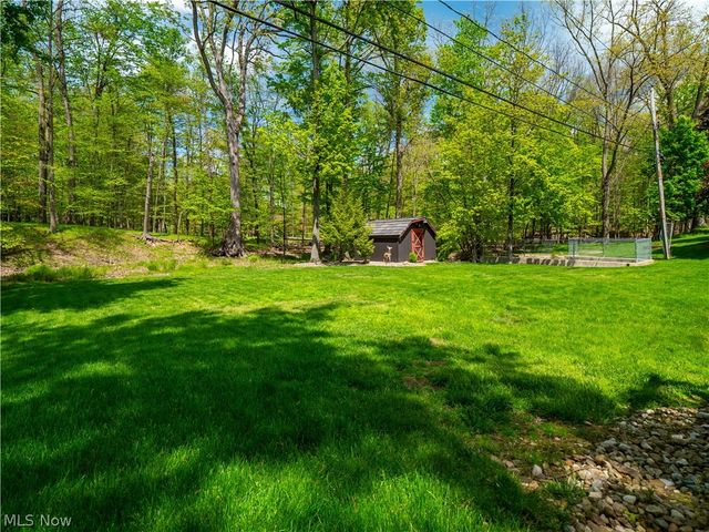 13730 Arrowhead Trail, Middleburg Heights, OH 44130