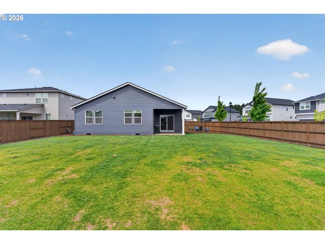 1402 W 19TH Cir, La Center, WA 98629