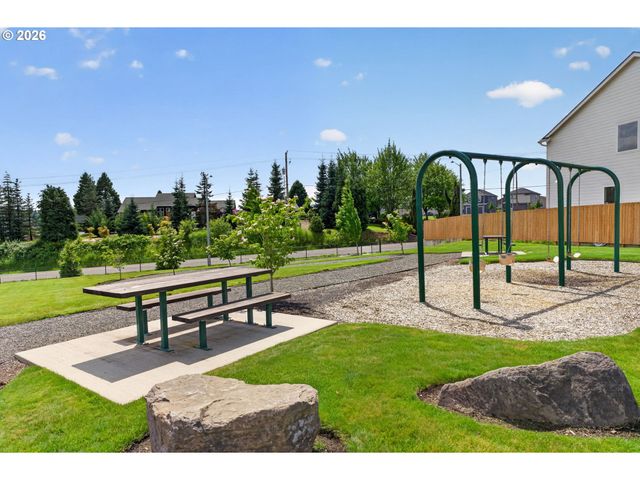 1402 W 19TH Cir, La Center, WA 98629