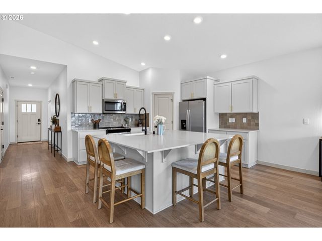 1402 W 19TH Cir, La Center, WA 98629
