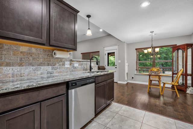 139 Eel Place, Hot Springs, AR 71913